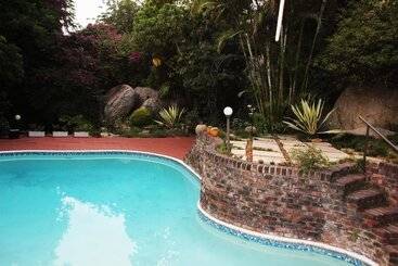 پانسیون Lost Trail Bed And Breakfast