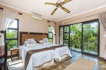 پانسیون Lost Trail Bed And Breakfast