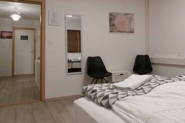 پانسیون Puffin Palace Guesthouse