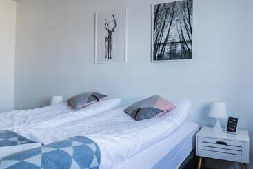 پانسیون Puffin Palace Guesthouse