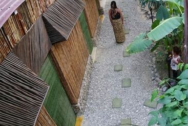 پانسیون Tribe