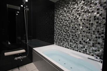 هتل Restay Sun City