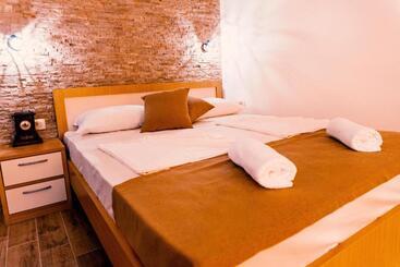 پانسیون Guest House S Lux