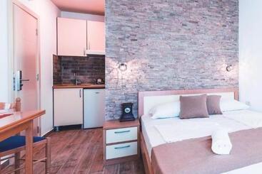 پانسیون Guest House S Lux