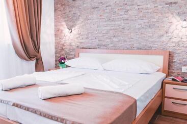 پانسیون Guest House S Lux