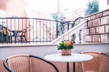 پانسیون Guest House S Lux