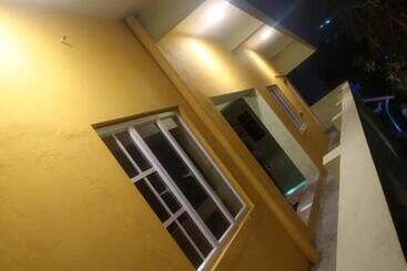 پانسیون Xavier Guest House