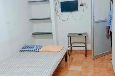 پانسیون Xavier Guest House
