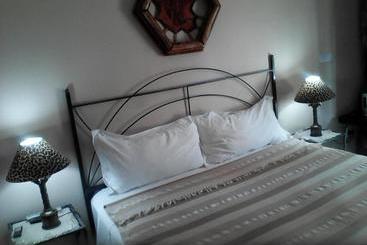 پانسیون Elephant Lodge Guesthouse