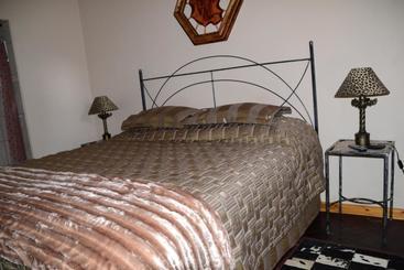 پانسیون Elephant Lodge Guesthouse