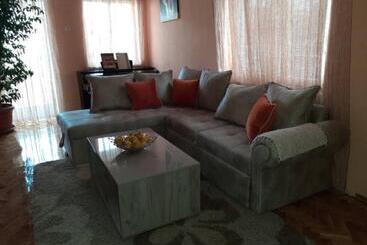 پانسیون Guest House Ivan