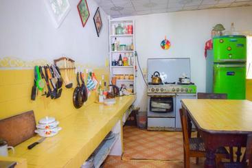 پانسیون Shammie Guest House