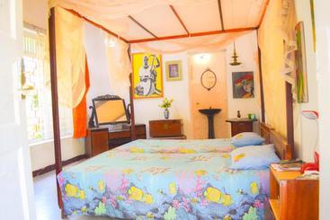 پانسیون Shammie Guest House