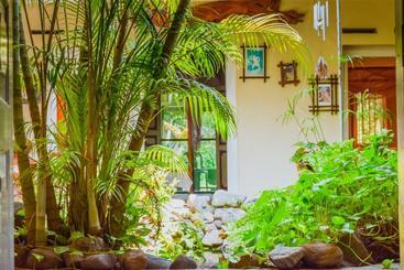 پانسیون Shammie Guest House