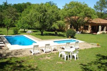 هاستل Las Acacias   Posada De Campo