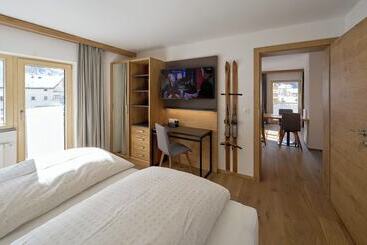 Aparthotel Grischuna
