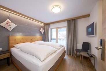 Aparthotel Grischuna