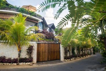پانسیون 14 Palms
