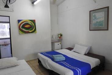 پانسیون Olivias Accommodation