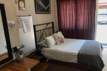 پانسیون Serenity Guesthouse