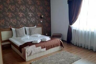 پانسیون Villa Prestige