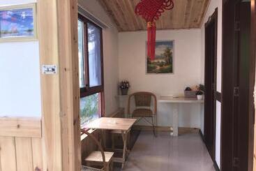هتل Enshi Grand Canyon Chunlun Farmstay
