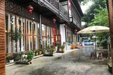 هتل Enshi Grand Canyon Chunlun Farmstay