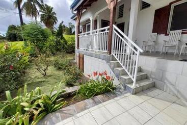 پانسیون Appartement Les Bougainvilliers Vue Mer