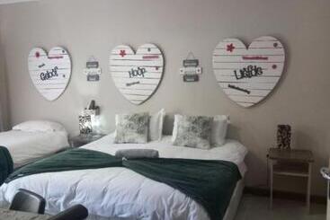 پانسیون Esperance Guesthouse