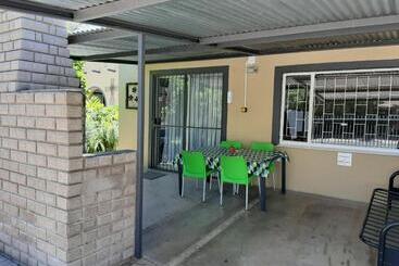 پانسیون Esperance Guesthouse