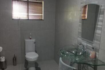 پانسیون Esperance Guesthouse