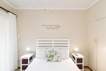 펜션 Gastehuis 17