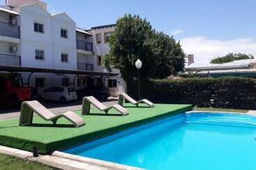 Apart Hotel Pueblo Viejo