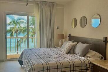 Condo At Krystal Grand Resort