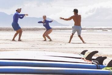 پانسیون Believe Surf & Yoga Lodge Santa Teresa