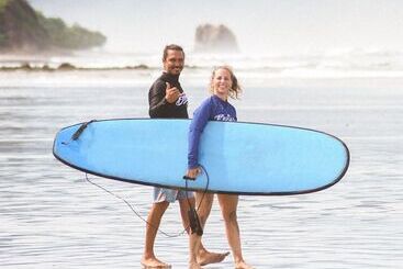 پانسیون Believe Surf & Yoga Lodge Santa Teresa