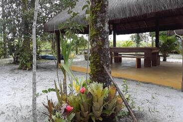 پانسیون Casinha Amarela Ecolodge Boipeba