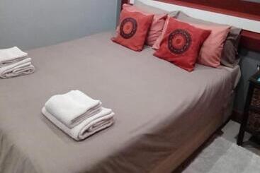 بنسيون Grand Central Guesthouse