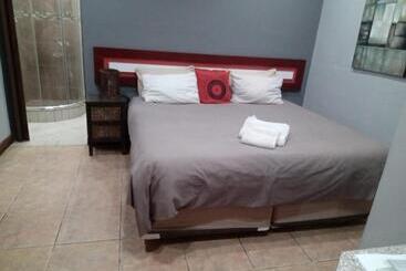 بنسيون Grand Central Guesthouse