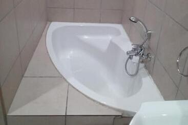 بنسيون Grand Central Guesthouse