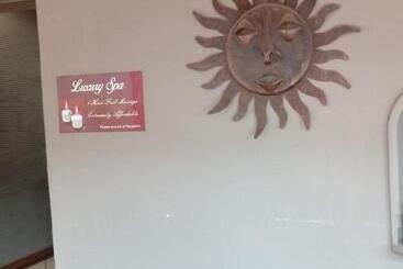 بنسيون Grand Central Guesthouse