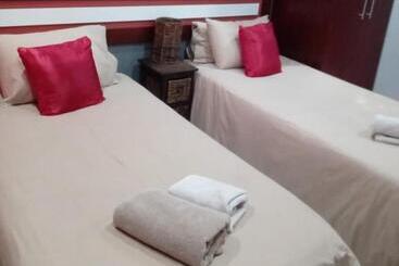 پانسیون Grand Central Guesthouse