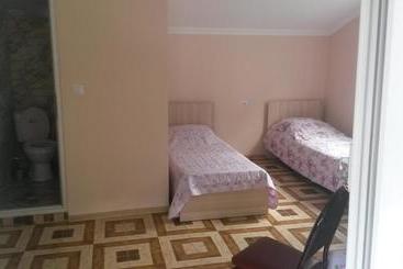 پانسیون Guest House 118 In Kvariati