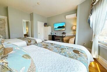 هاستل The Eden Hall Inn