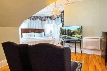 هاستل The Eden Hall Inn
