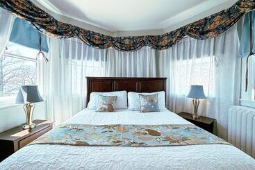 هاستل The Eden Hall Inn