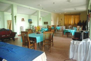 旅馆 Lily Restaurant And Inn