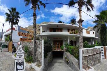 هتل Divin Art B&b