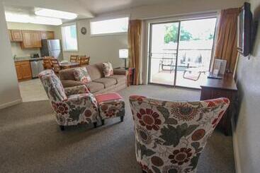 Multi Resorts At Villas At Southgate