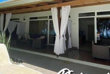 پانسیون Cahuita Inn